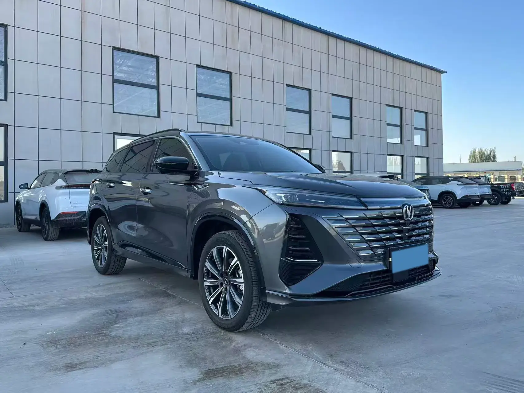 2023 CHANGAN CS75 thumbnail 3