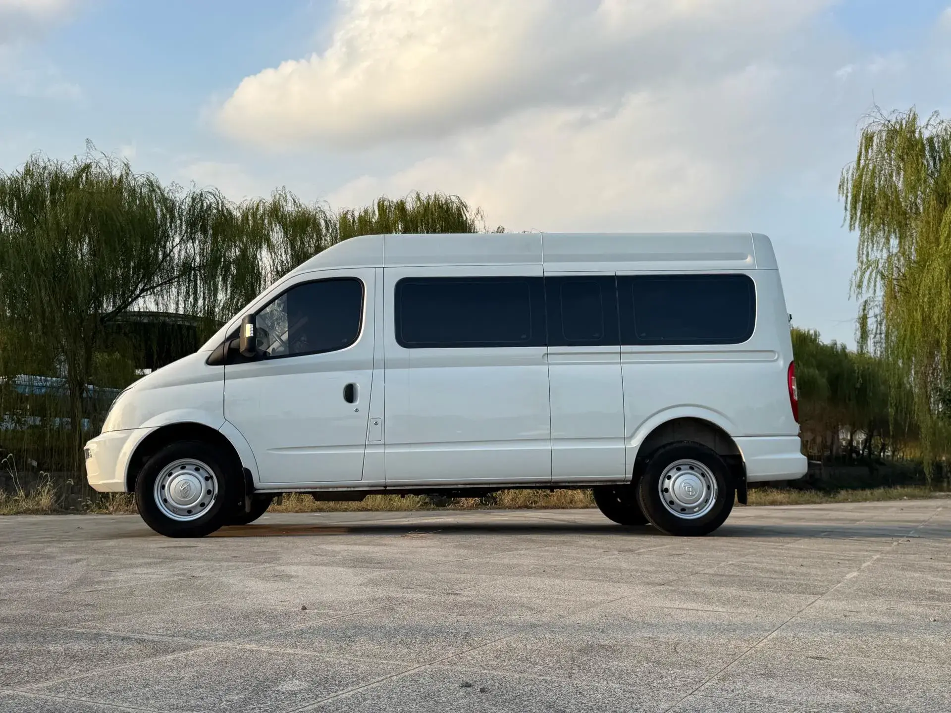 2023 MAXUS XINTU thumbnail 4