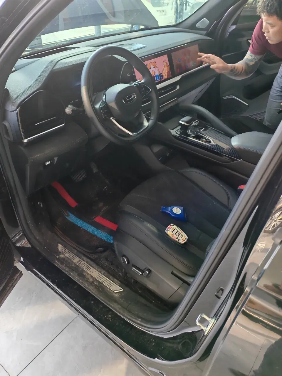 2024 GEELY MONJARO thumbnail 2