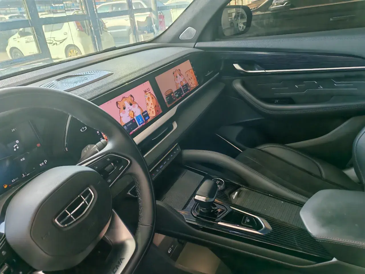 2024 GEELY MONJARO thumbnail 3