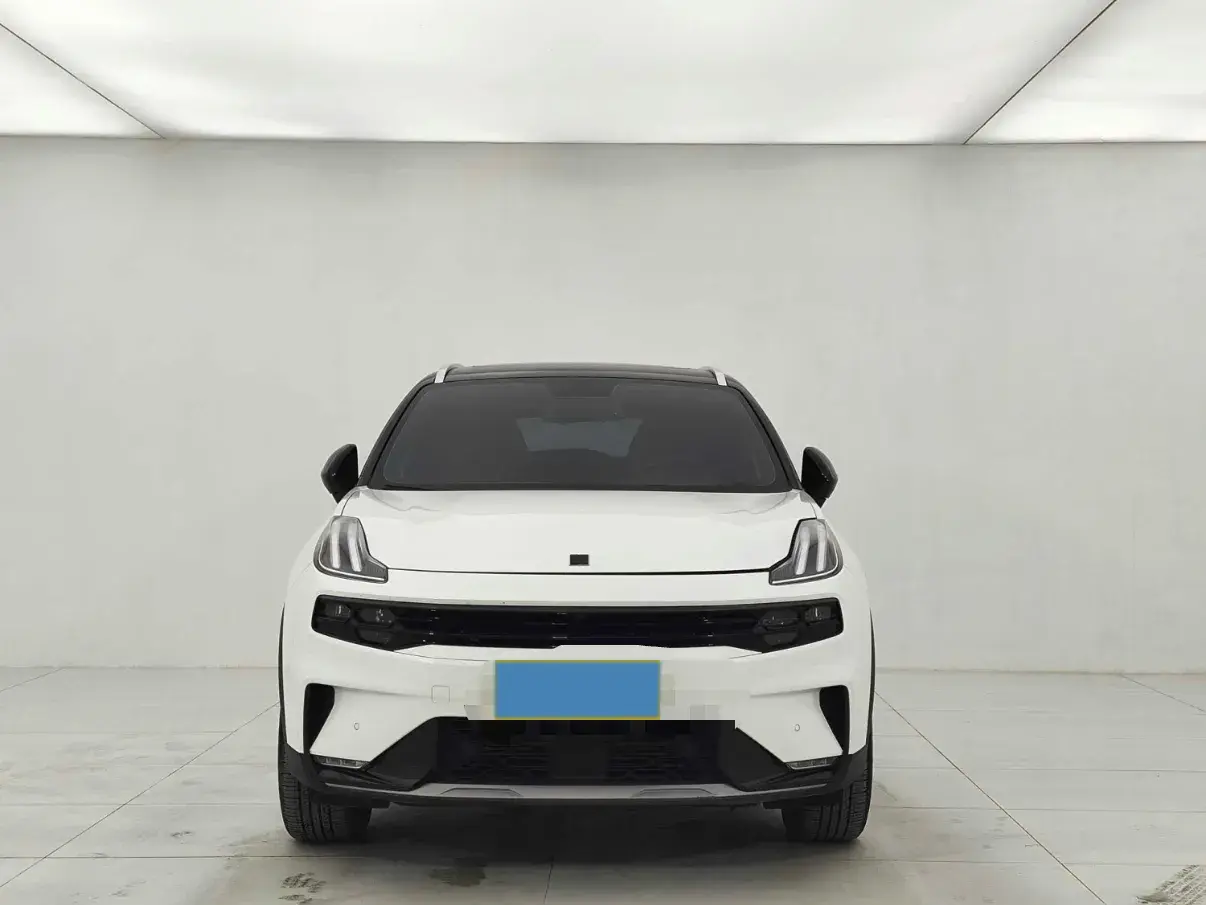 2020 LYNK&CO 06 thumbnail 2