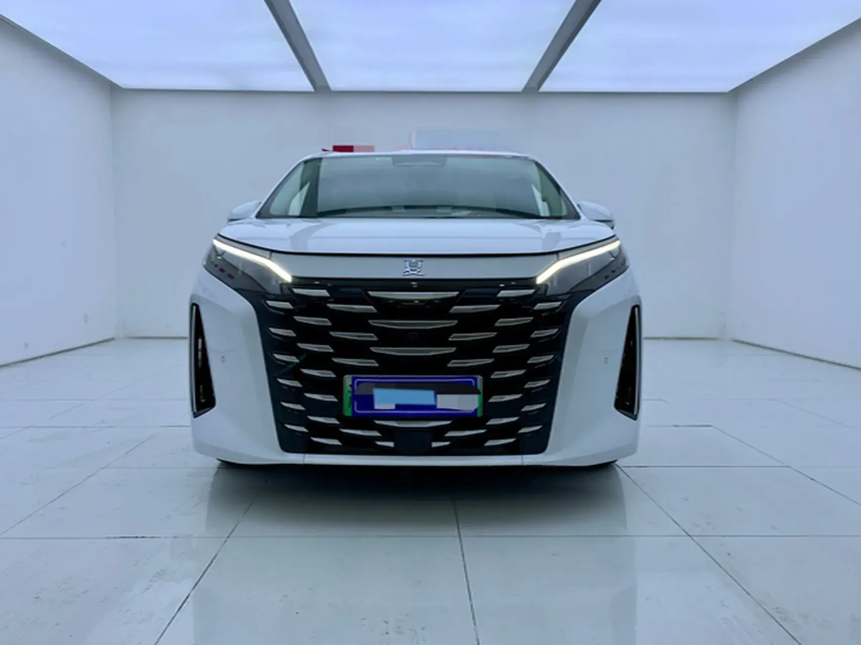 2025 BYD XIA thumbnail 2