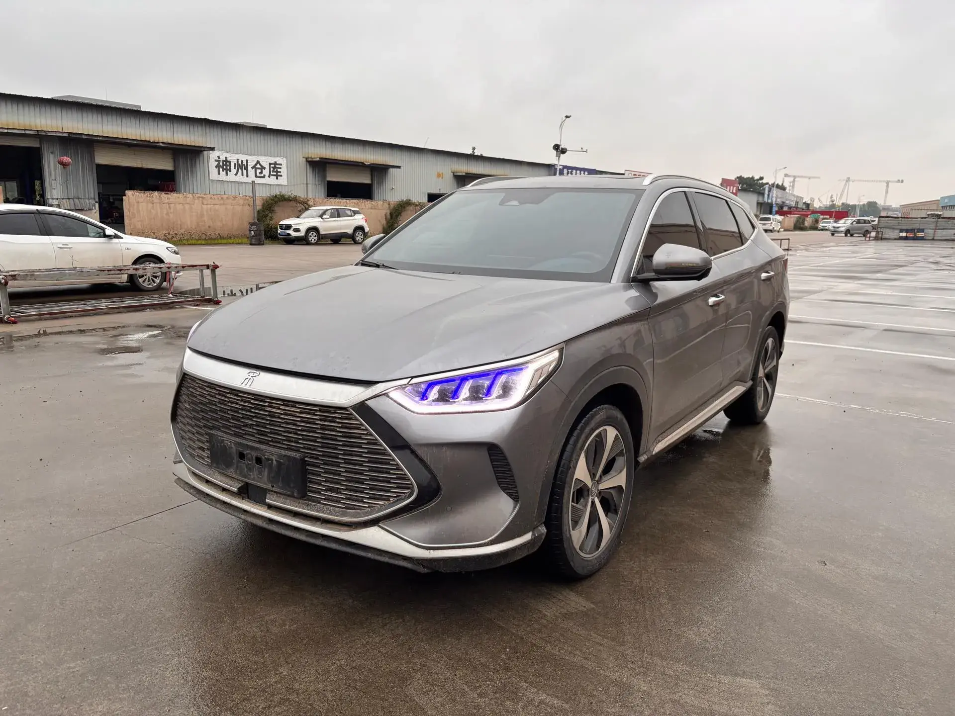 2021 BYD SONG view 1