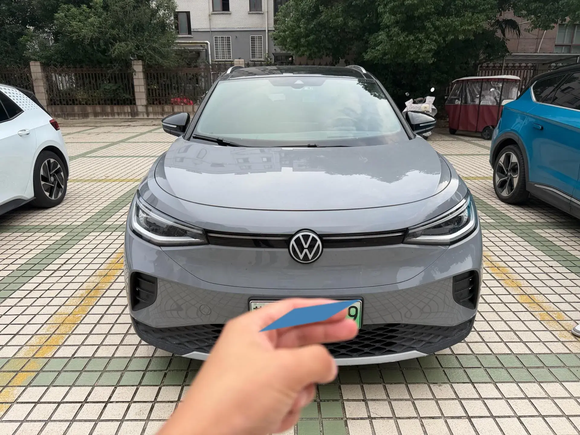 2022 VOLKSWAGEN ID.4 thumbnail 2