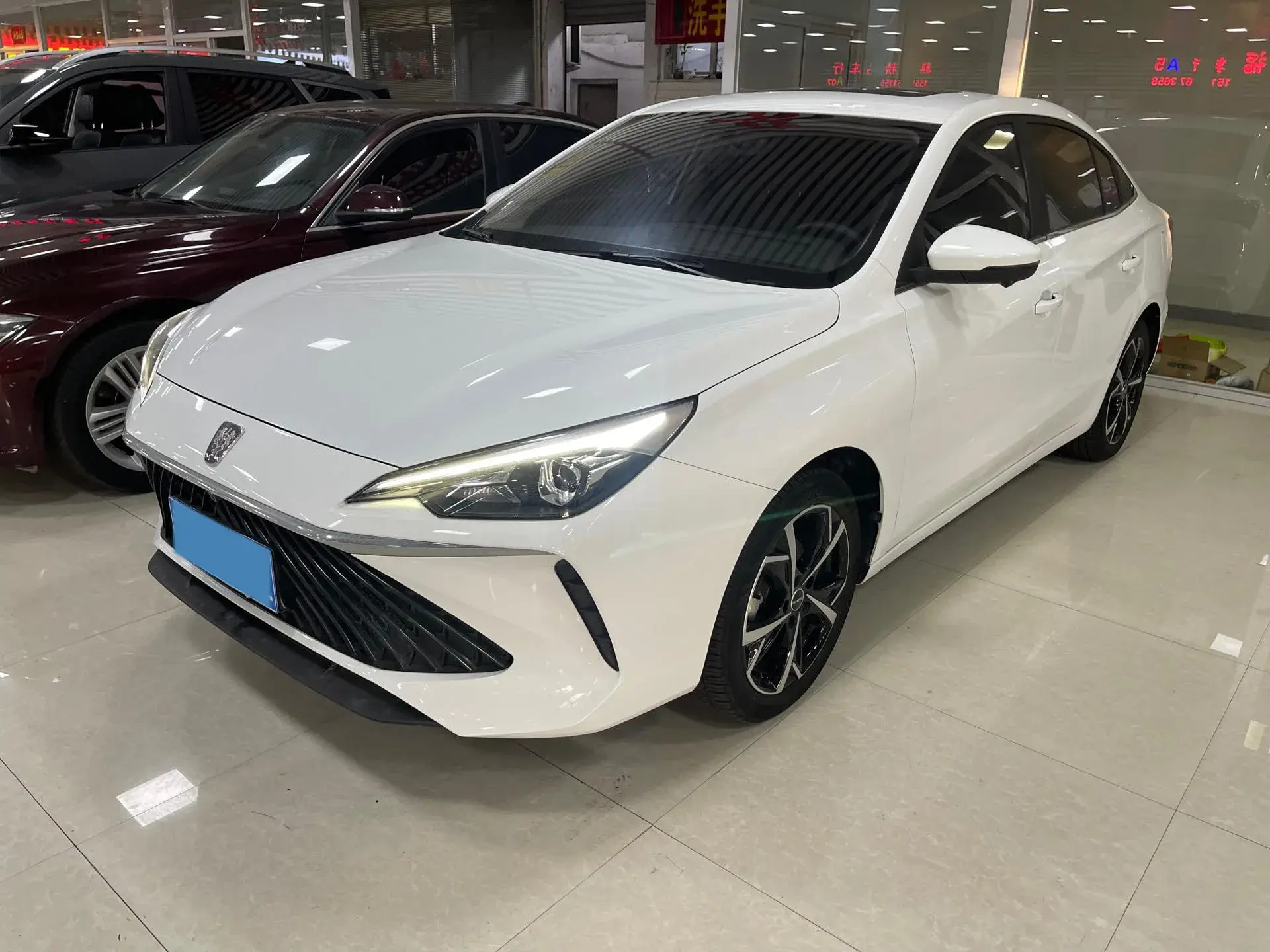 2023 ROEWE I5 view 1