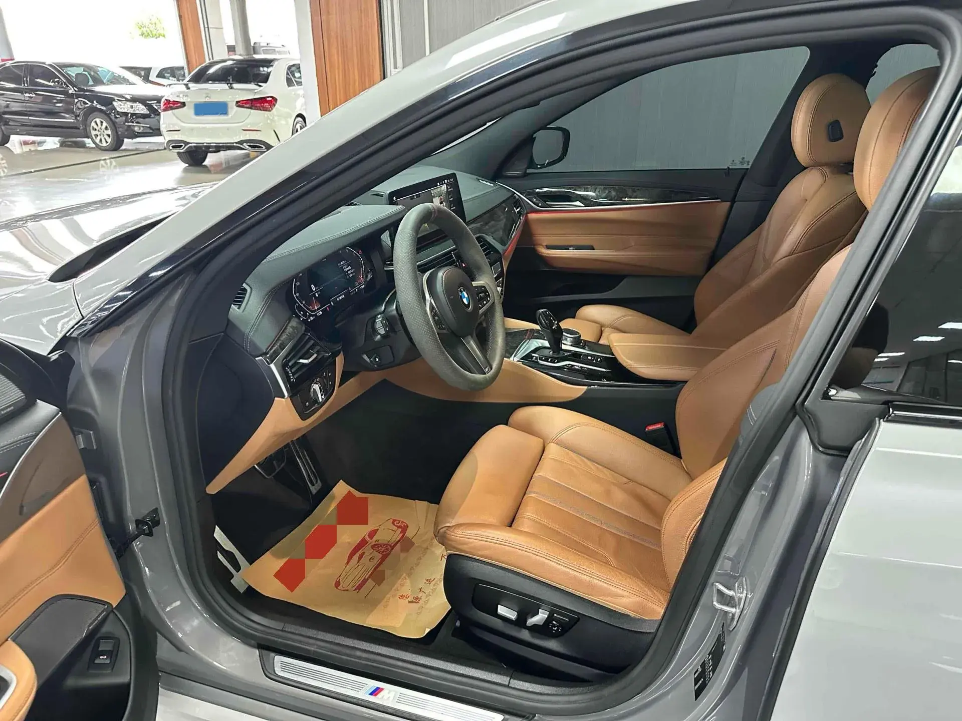 2021 BMW 6 thumbnail 3