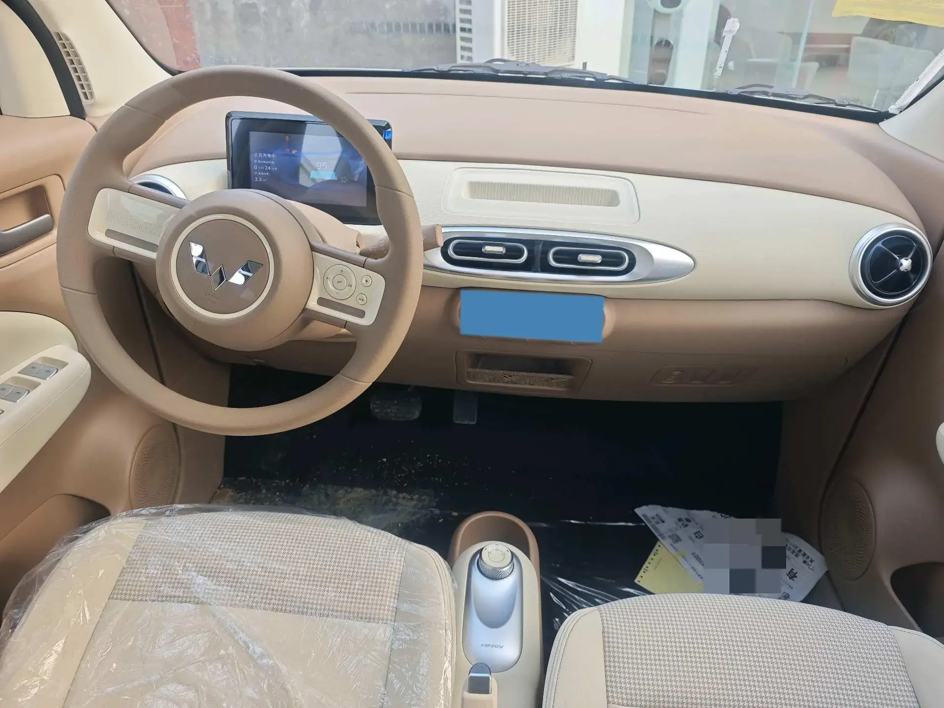 2025 WULING HONGGUANG thumbnail 4