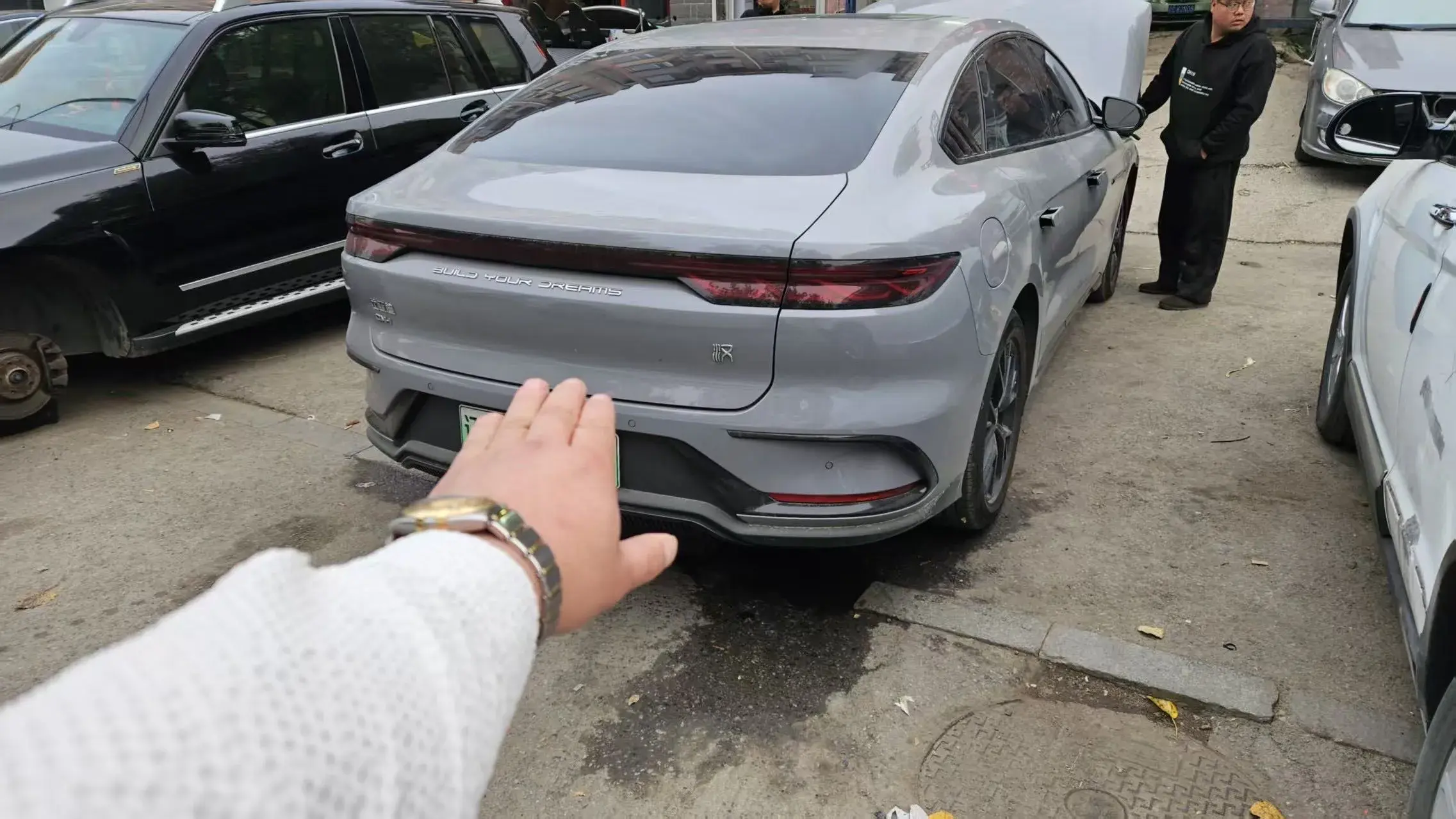 2025 BYD HAN thumbnail 3