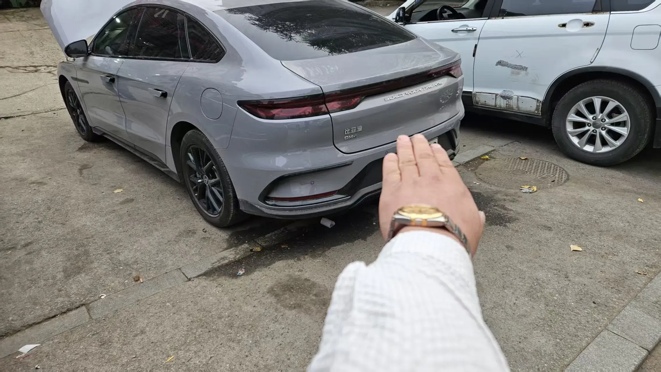 2025 BYD HAN thumbnail 2