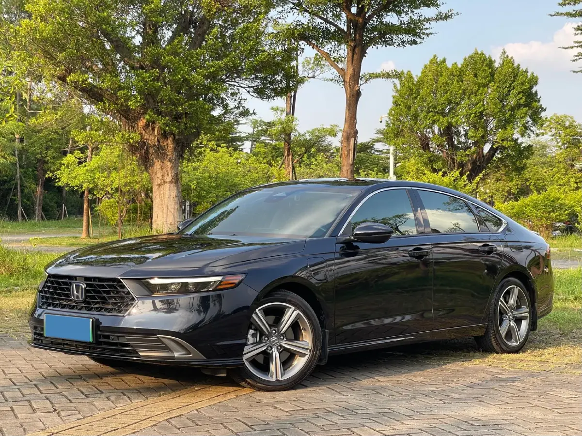 2023 Honda Accord 2.0L 148HP L4 E-CVT PHEV 17.7KWH