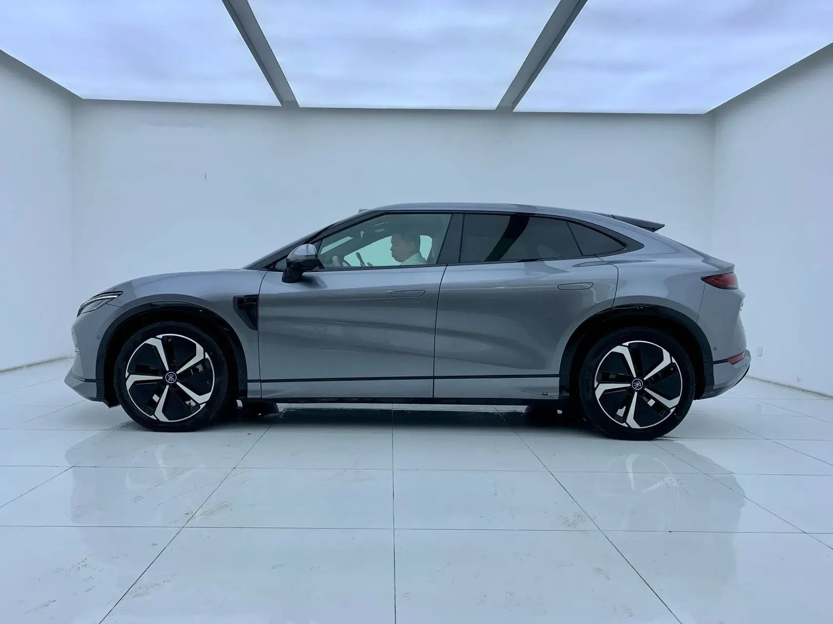 2025 BYD SONGL thumbnail 3