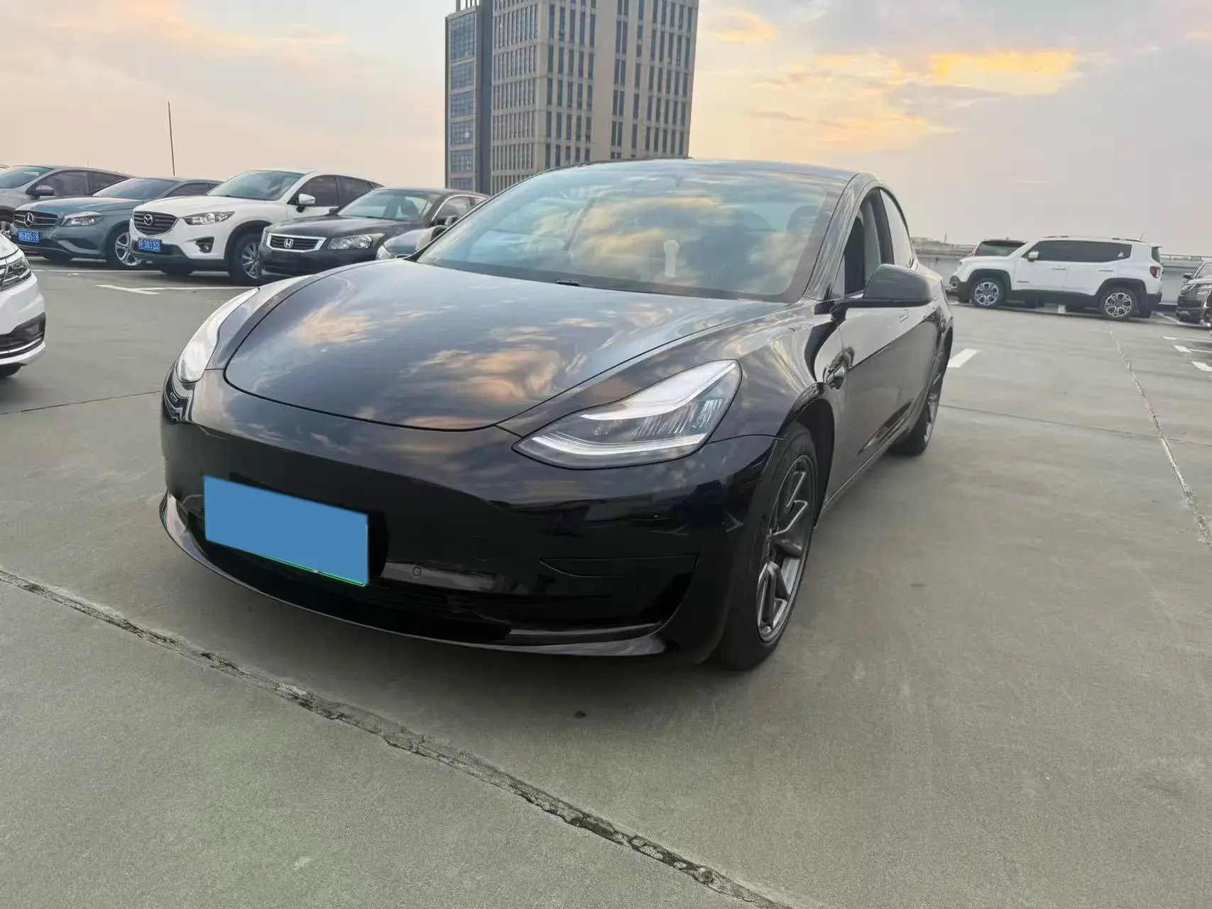2020 TESLA MODEL view 1