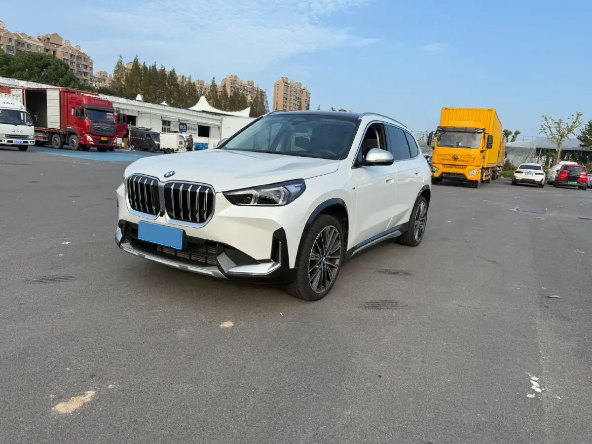 2023 BMW X1 2.0T 204HP L4 7DCT