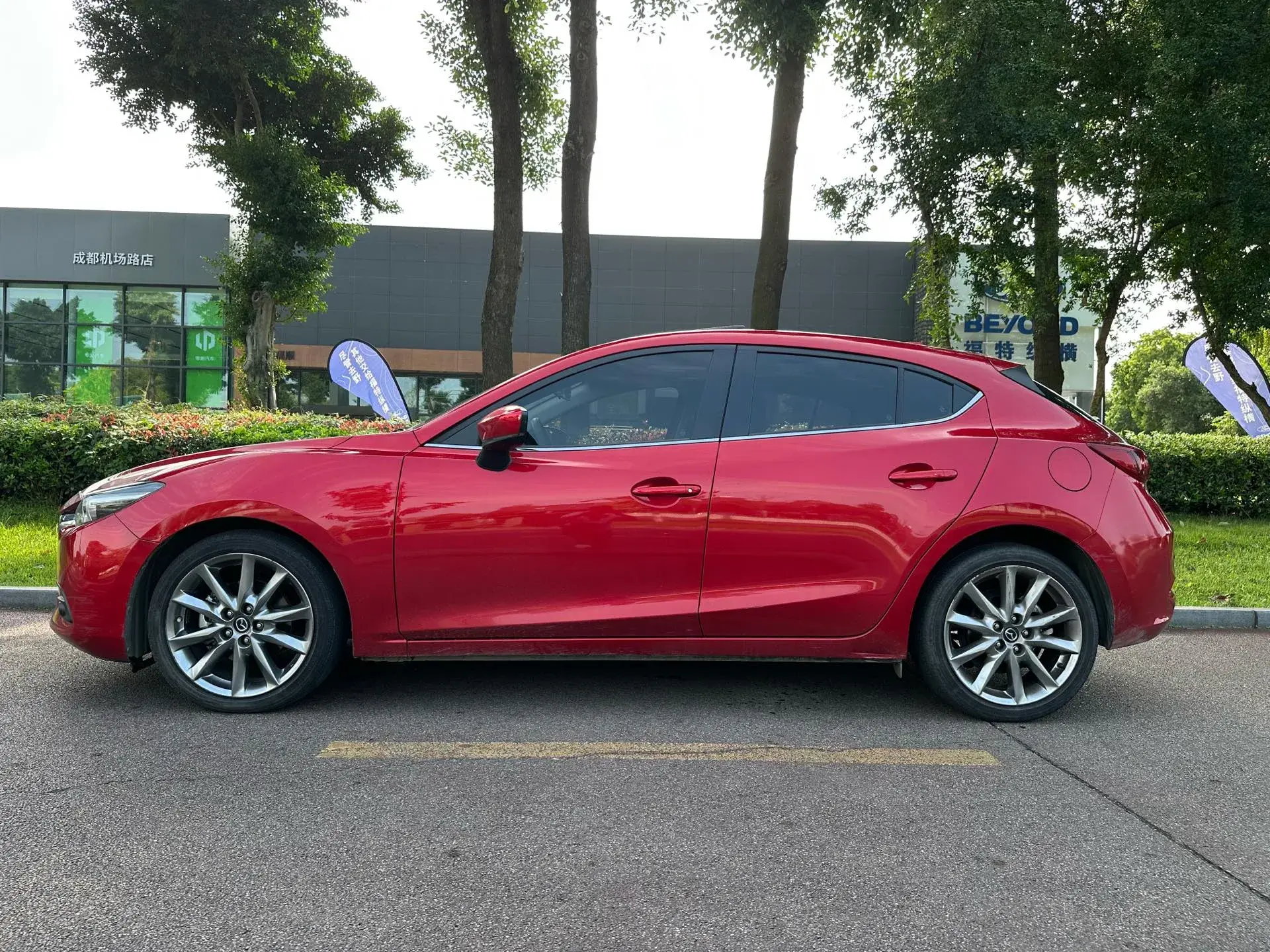 2017 MAZDA 3 thumbnail 3