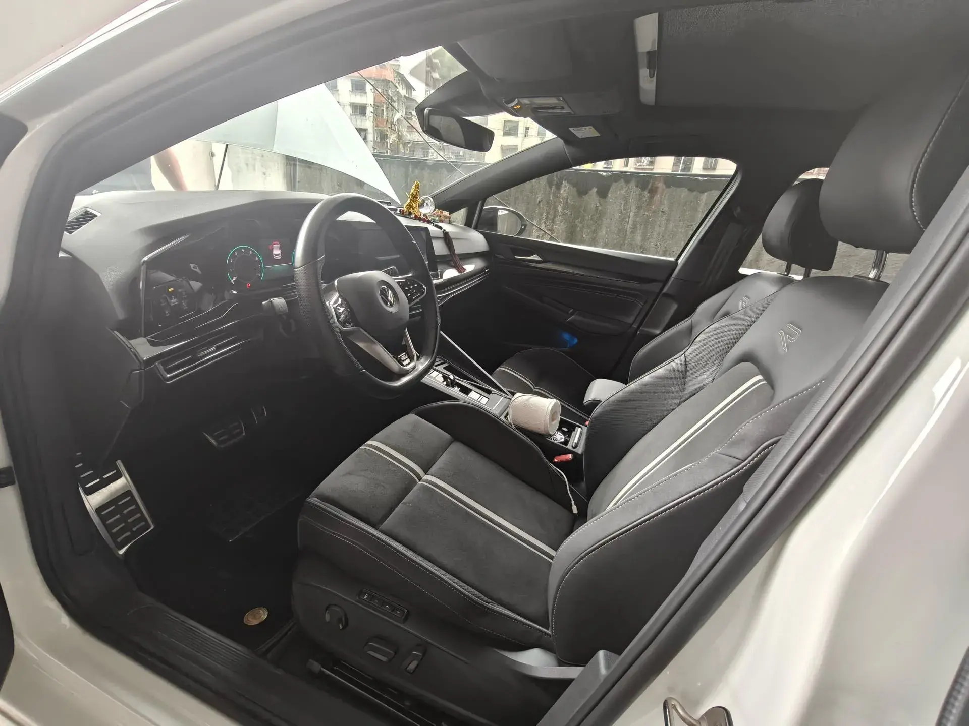 2021 VOLKSWAGEN GOLF thumbnail 2