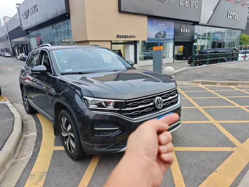 2019 VOLKSWAGEN TAYRON thumbnail 2