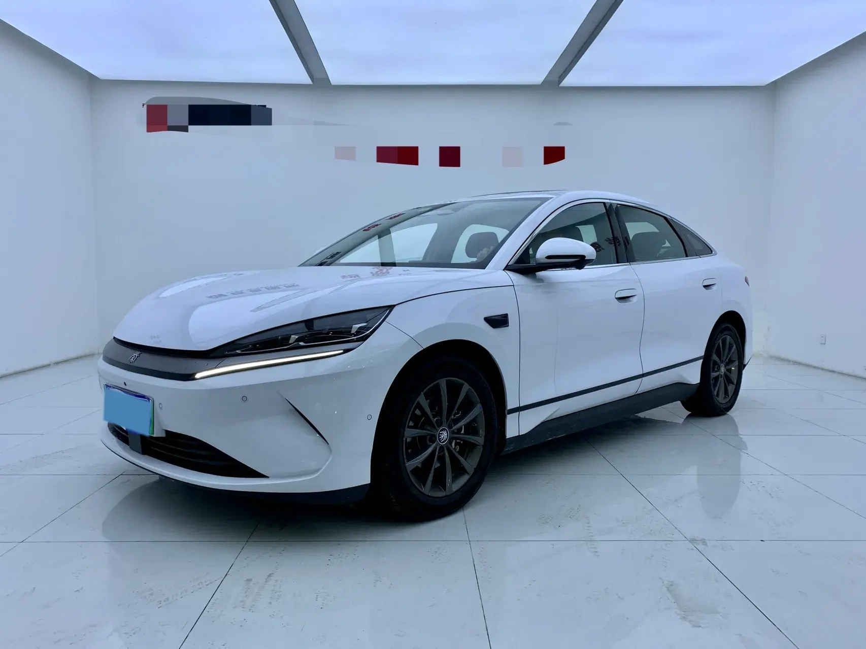 2025 BYD QINL view 1