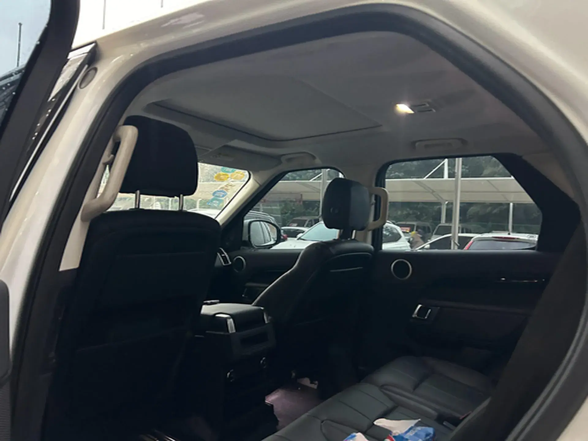 2017 LAND ROVER thumbnail 3