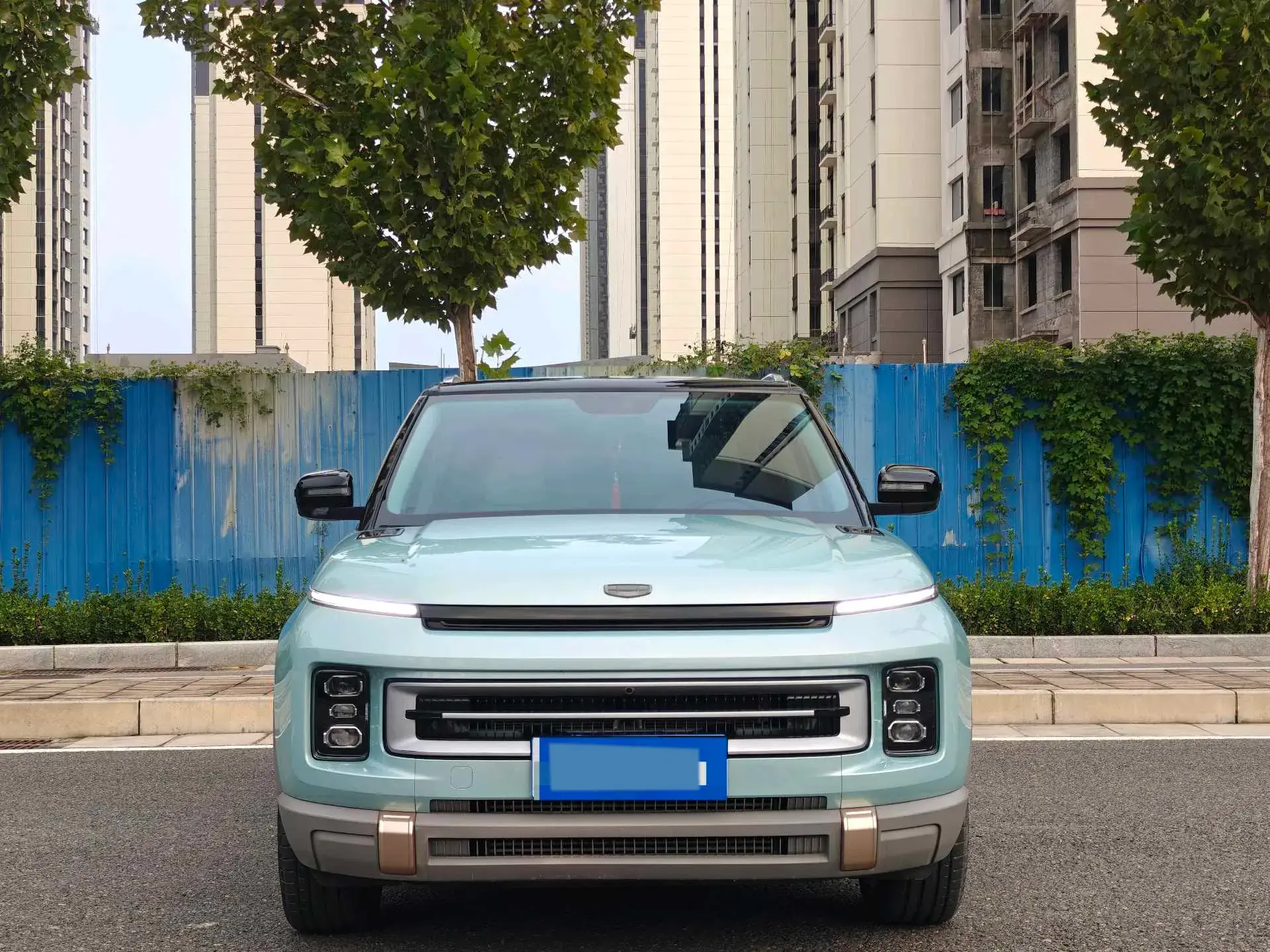 2023 GEELY ICON thumbnail 2