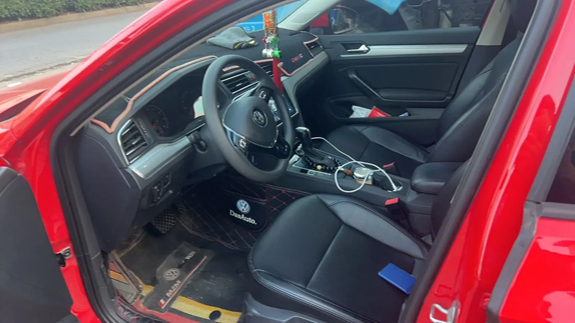 2019 VOLKSWAGEN LAMANDO thumbnail 4