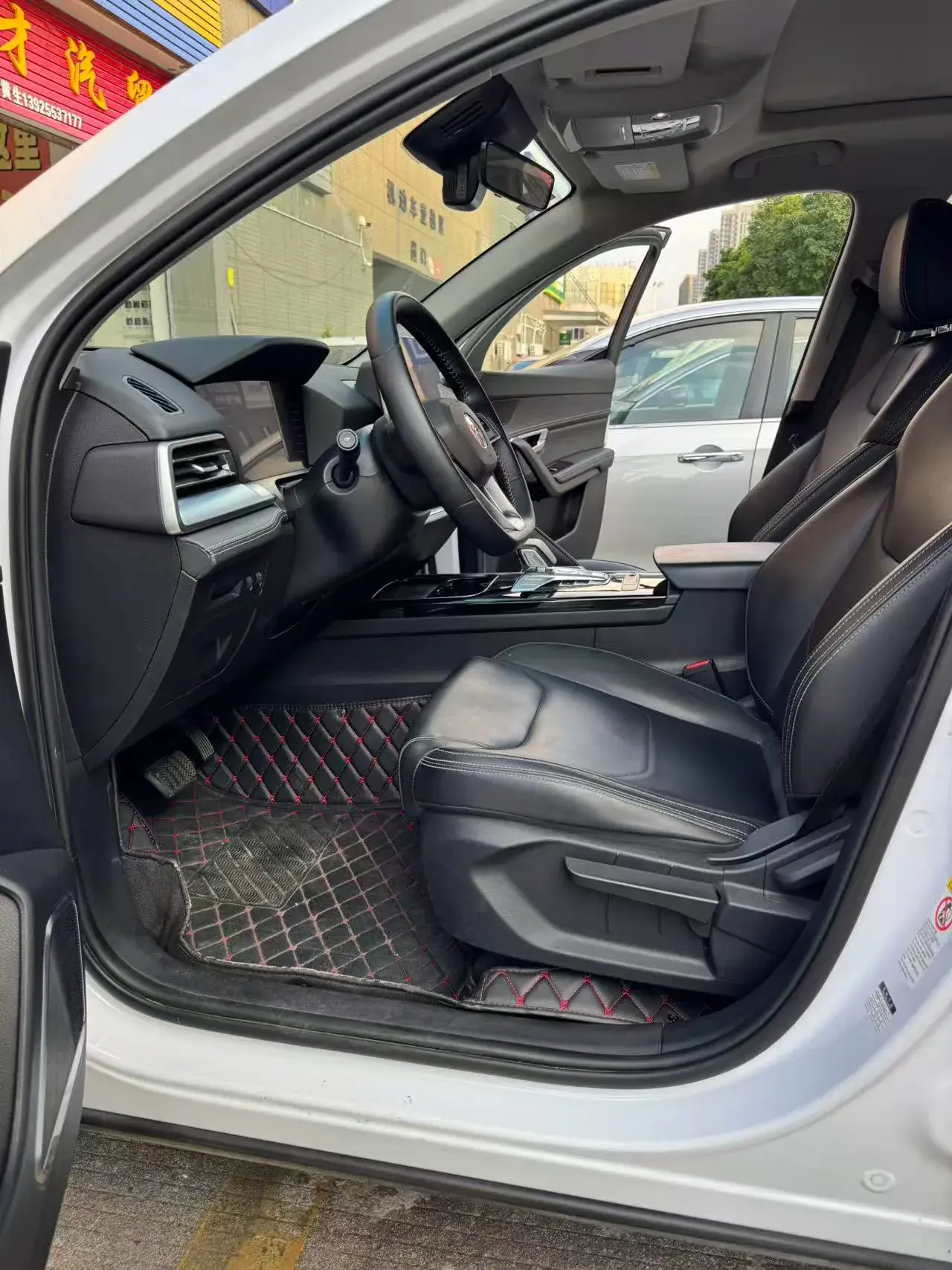 2019 BYD SONG thumbnail 4