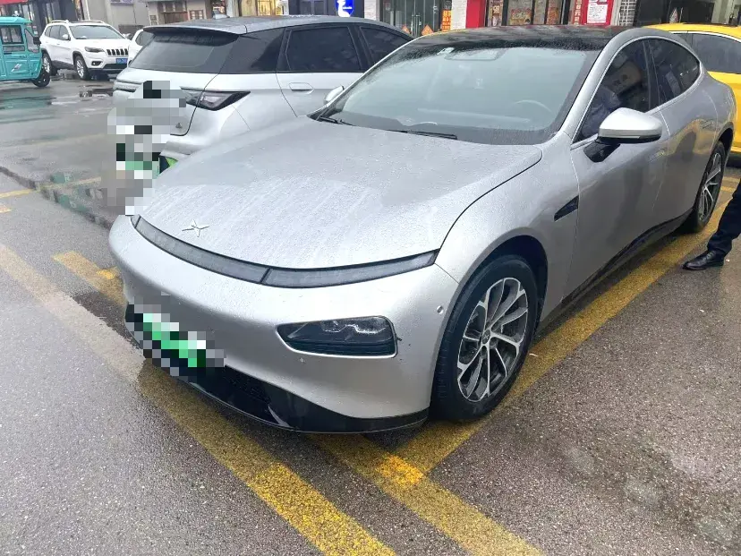 2022 XPENG P7 view 1