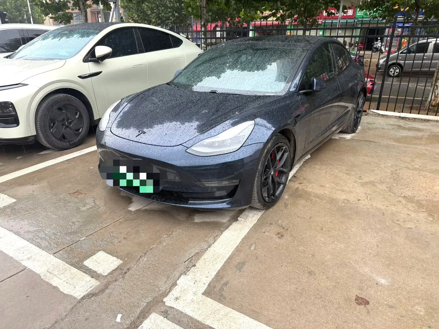 2020 TESLA MODEL view 1