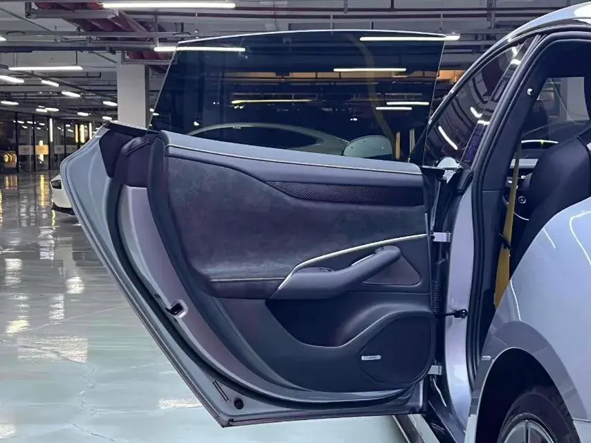 2025 MI SU7 thumbnail 4