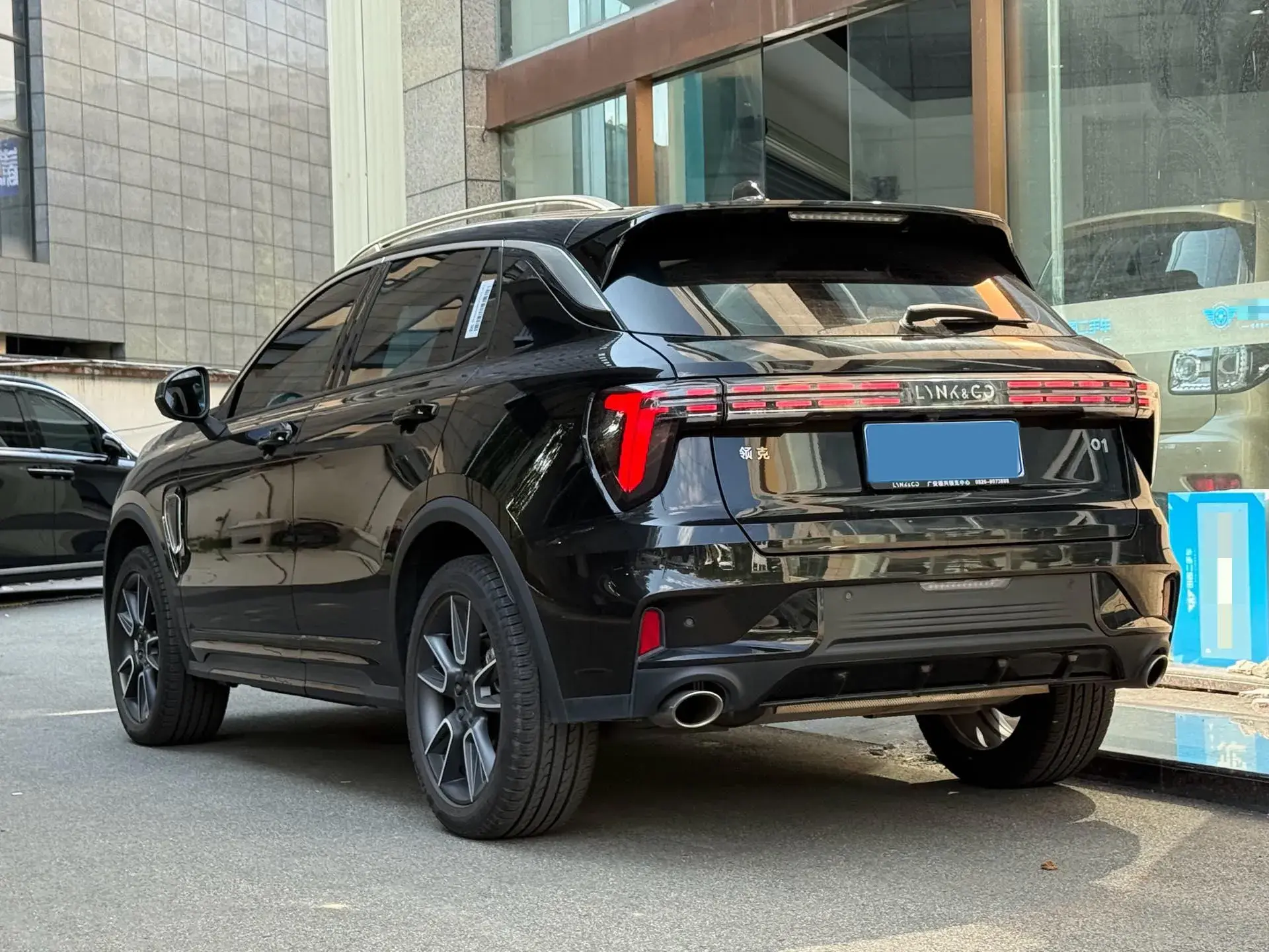 2024 LYNK&CO 01 thumbnail 3