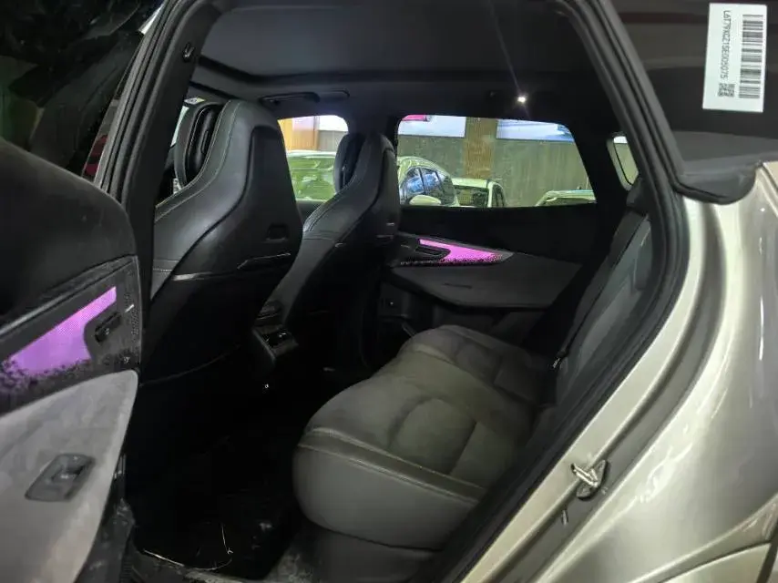 2025 LYNK&CO 08 thumbnail 4