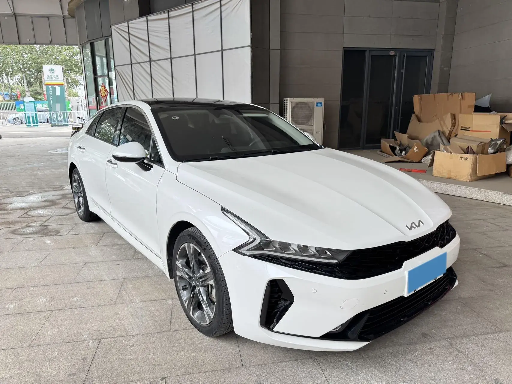 2021 KIA K5 thumbnail 3