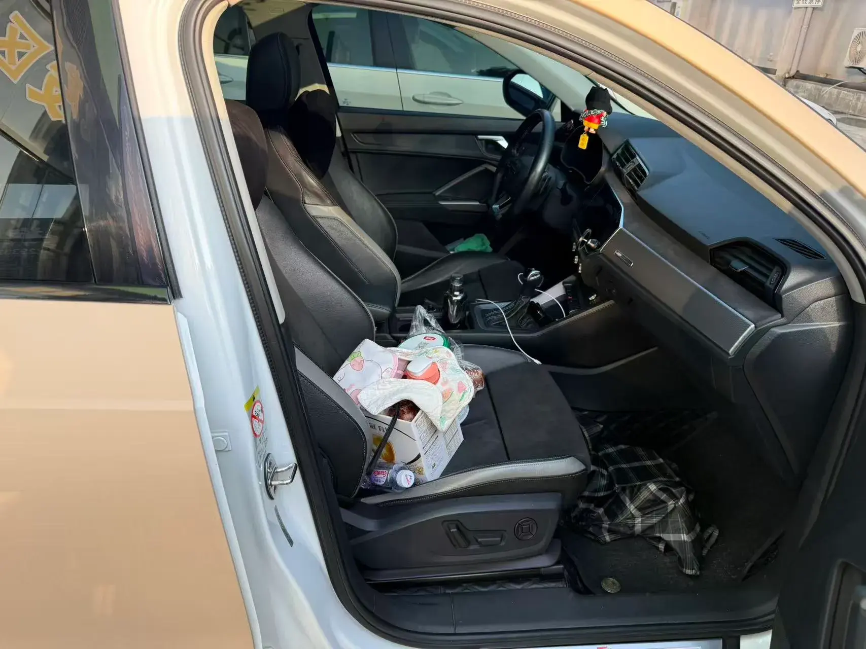 2020 AUDI Q3 thumbnail 2