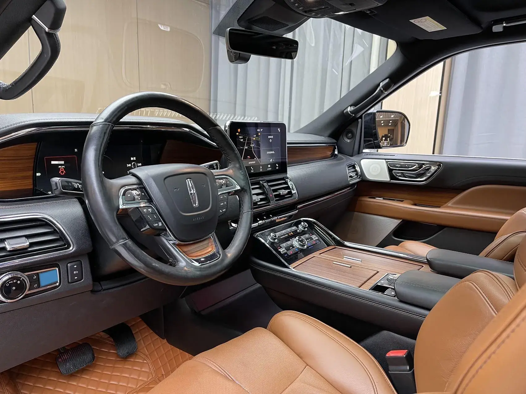 2019 LINCOLN NAVIGATOR thumbnail 3