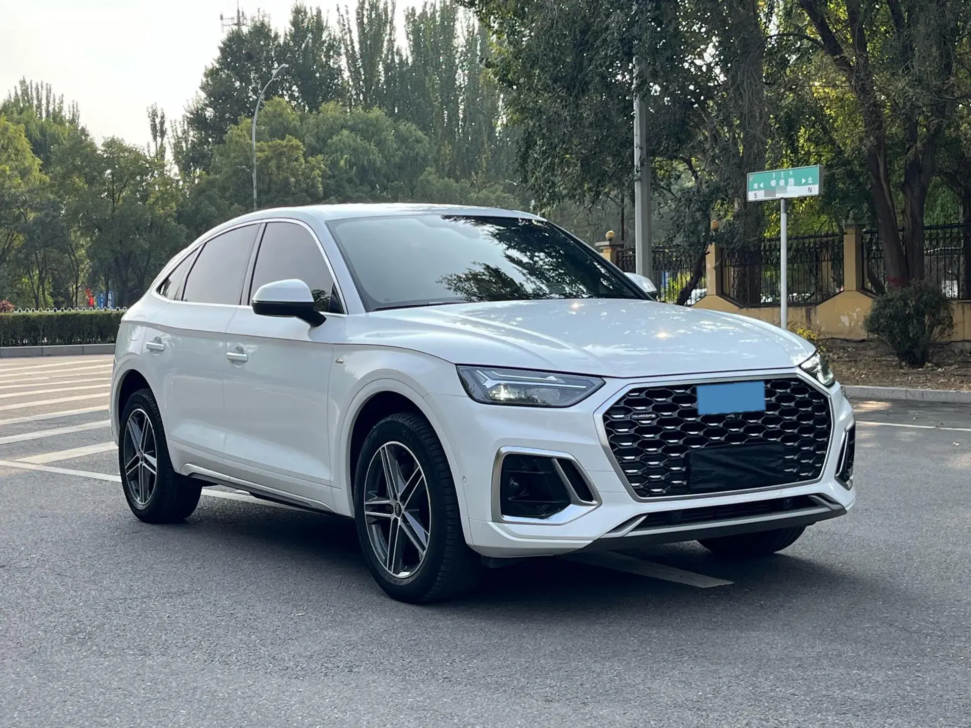 2021 AUDI Q5L thumbnail 3