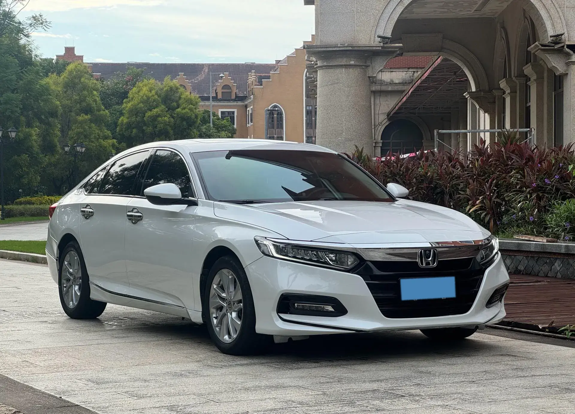 2018 HONDA ACCORD thumbnail 3