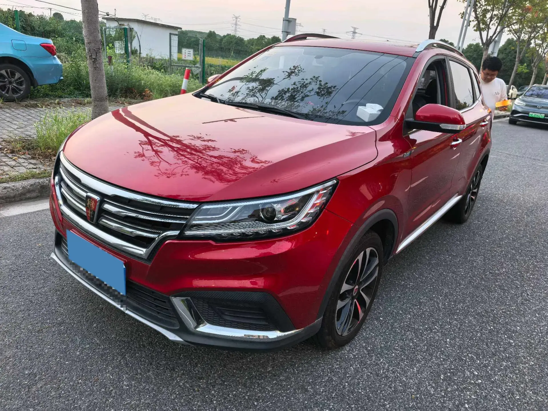 2018 ROEWE RX3 view 1