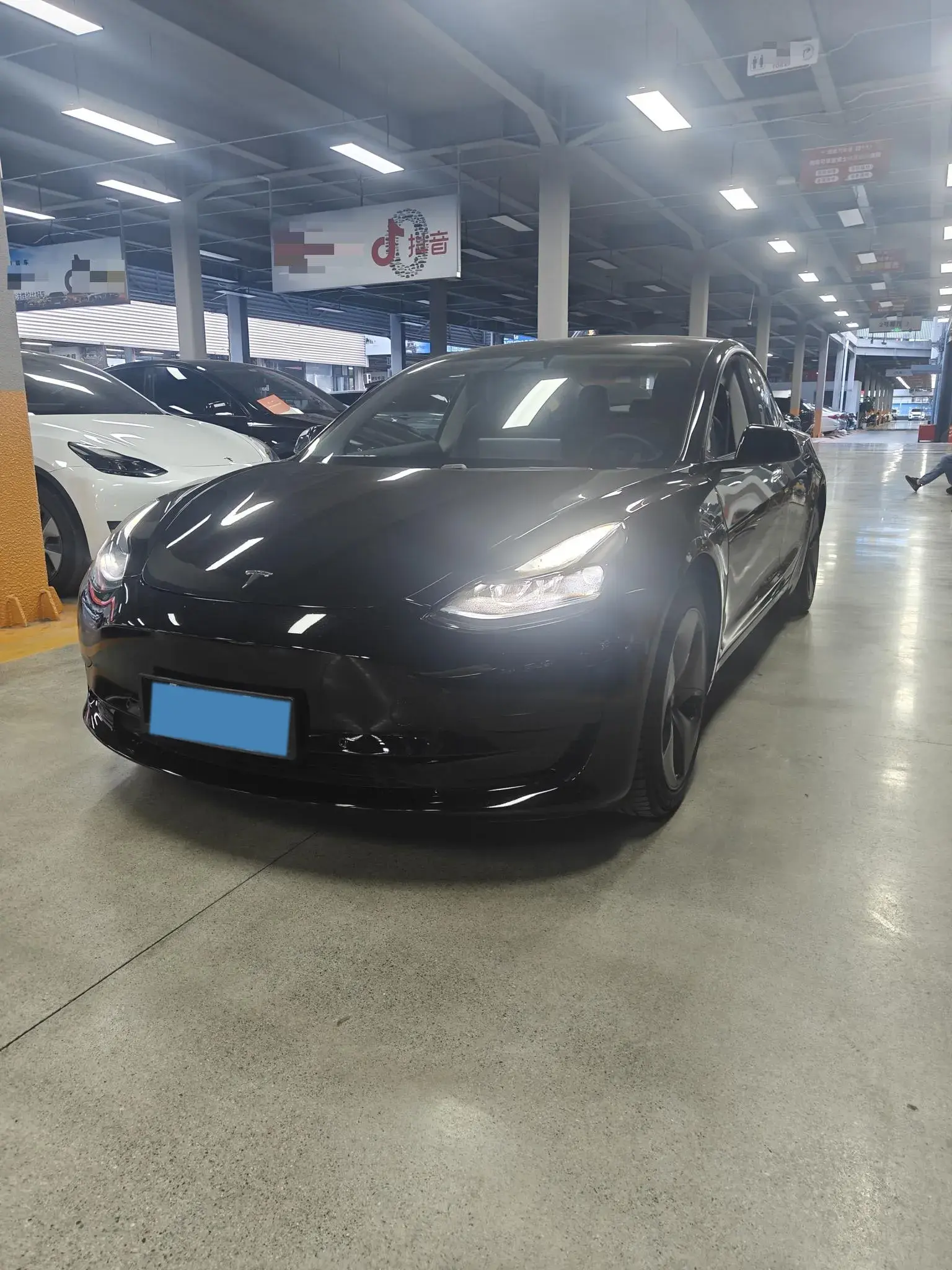 2021 TESLA MODEL view 1
