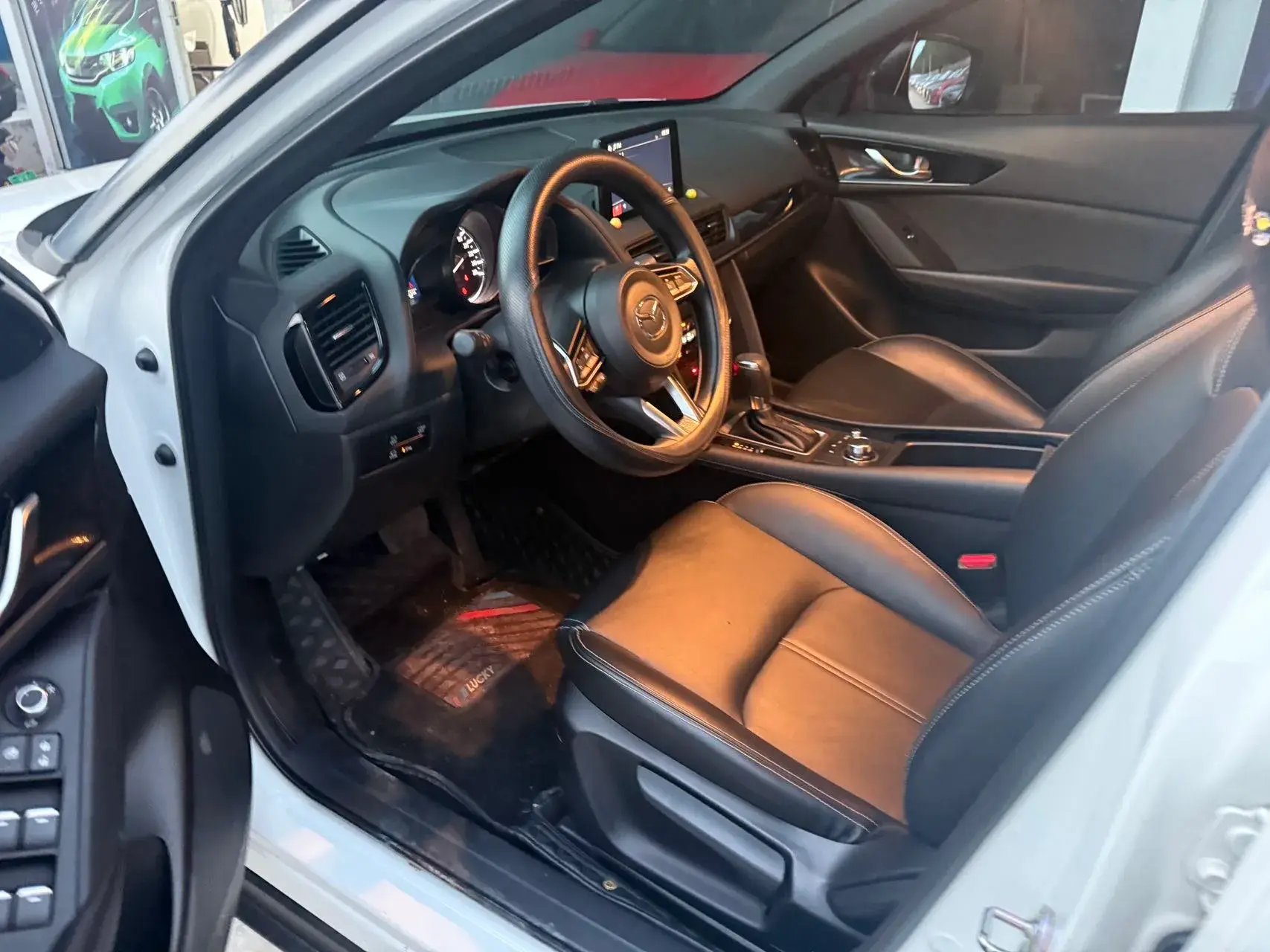 2020 MAZDA CX-4 thumbnail 3