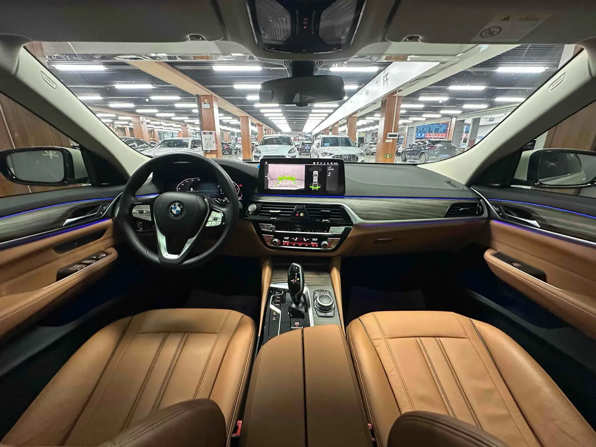 2022 BMW 6 thumbnail 4