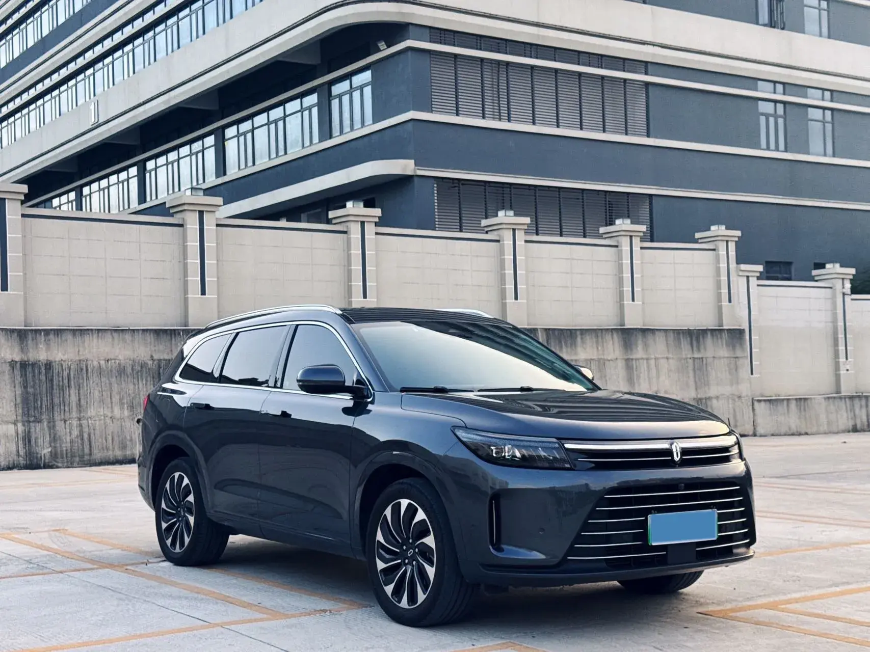 2022 AITO AITO thumbnail 3