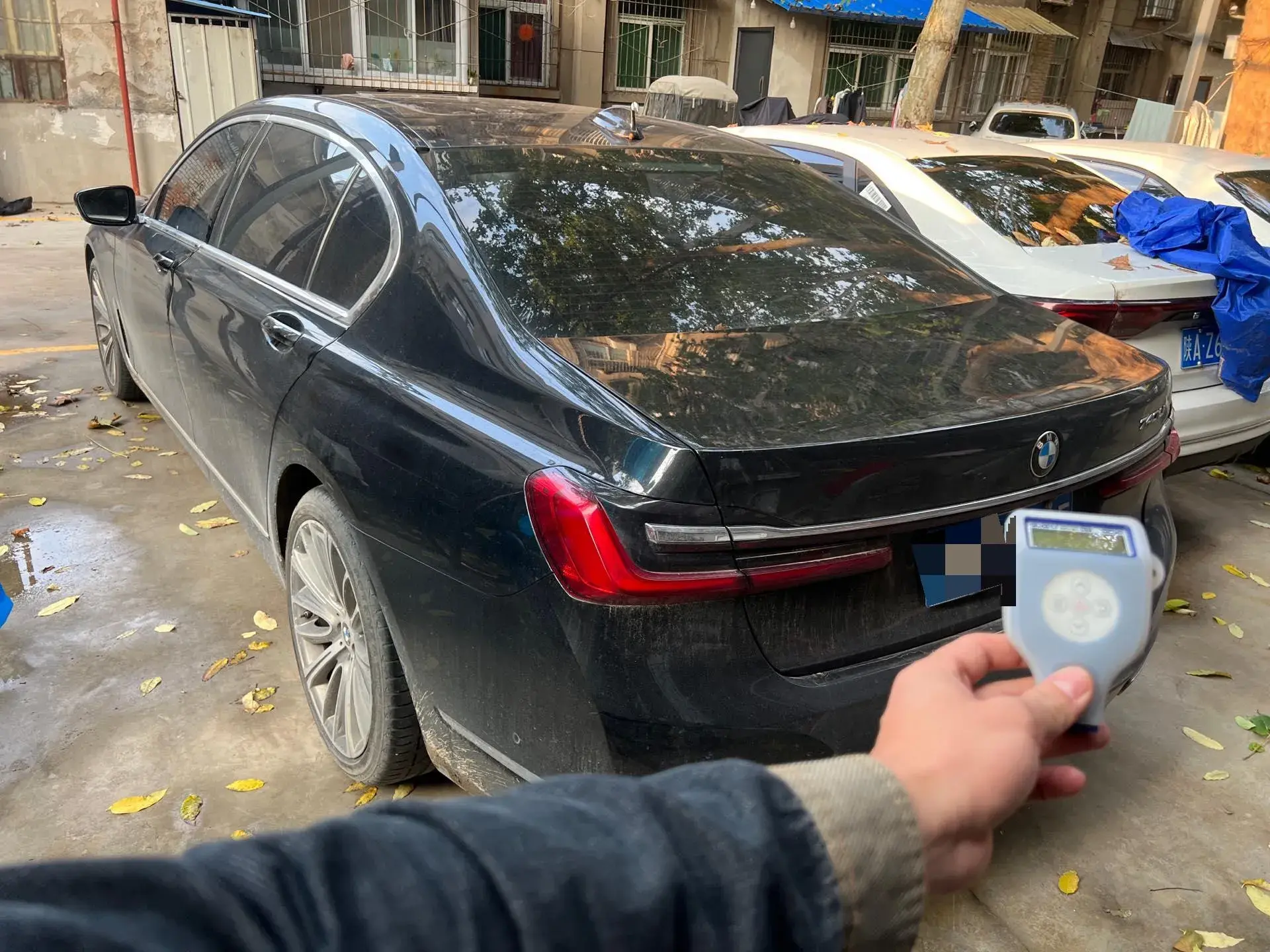 2021 BMW 7 thumbnail 4