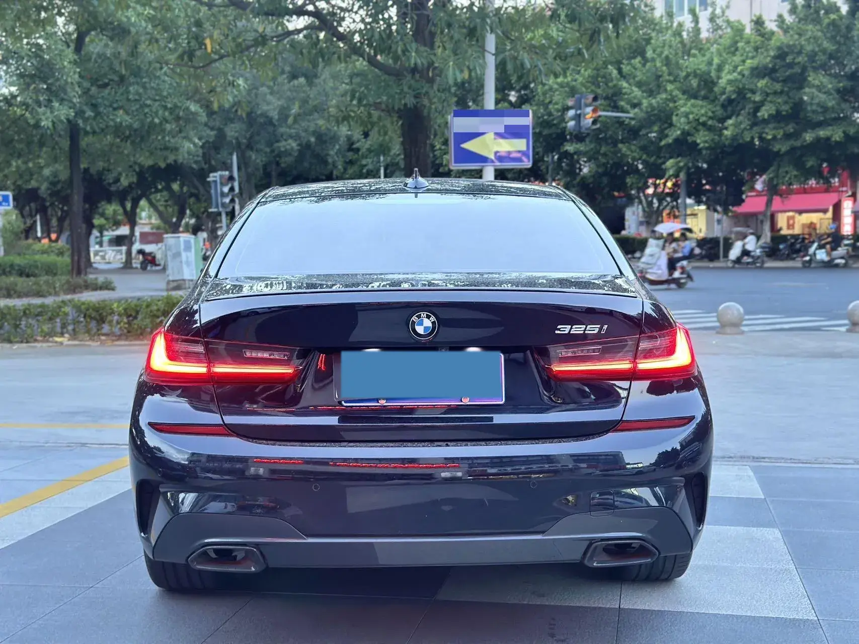 2021 BMW 3 thumbnail 4