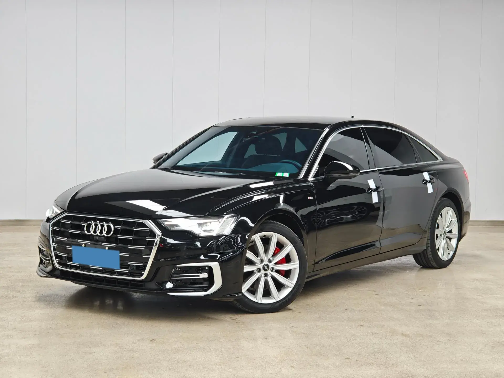 2024 AUDI A6L view 1