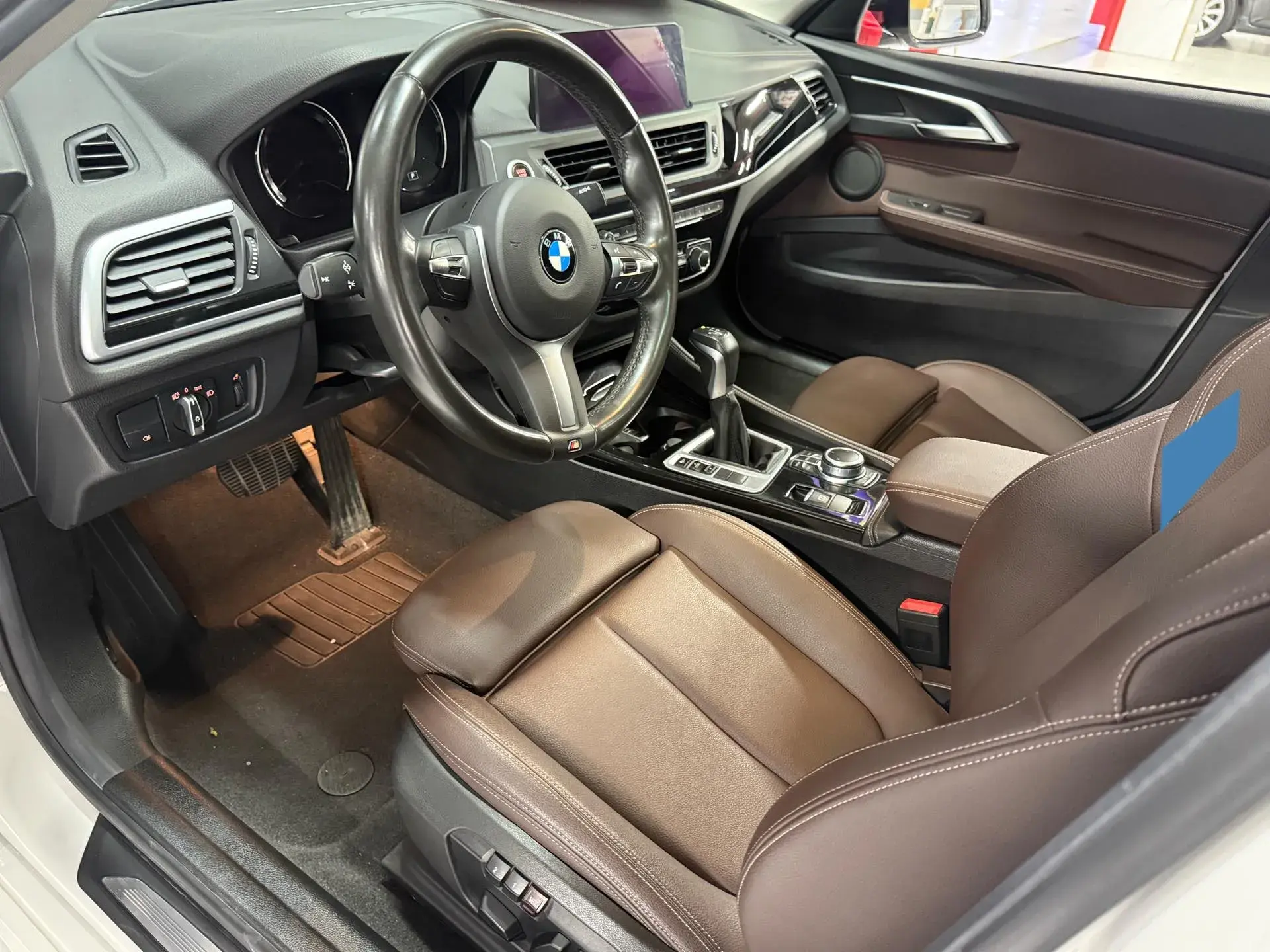 2019 BMW 1 thumbnail 3