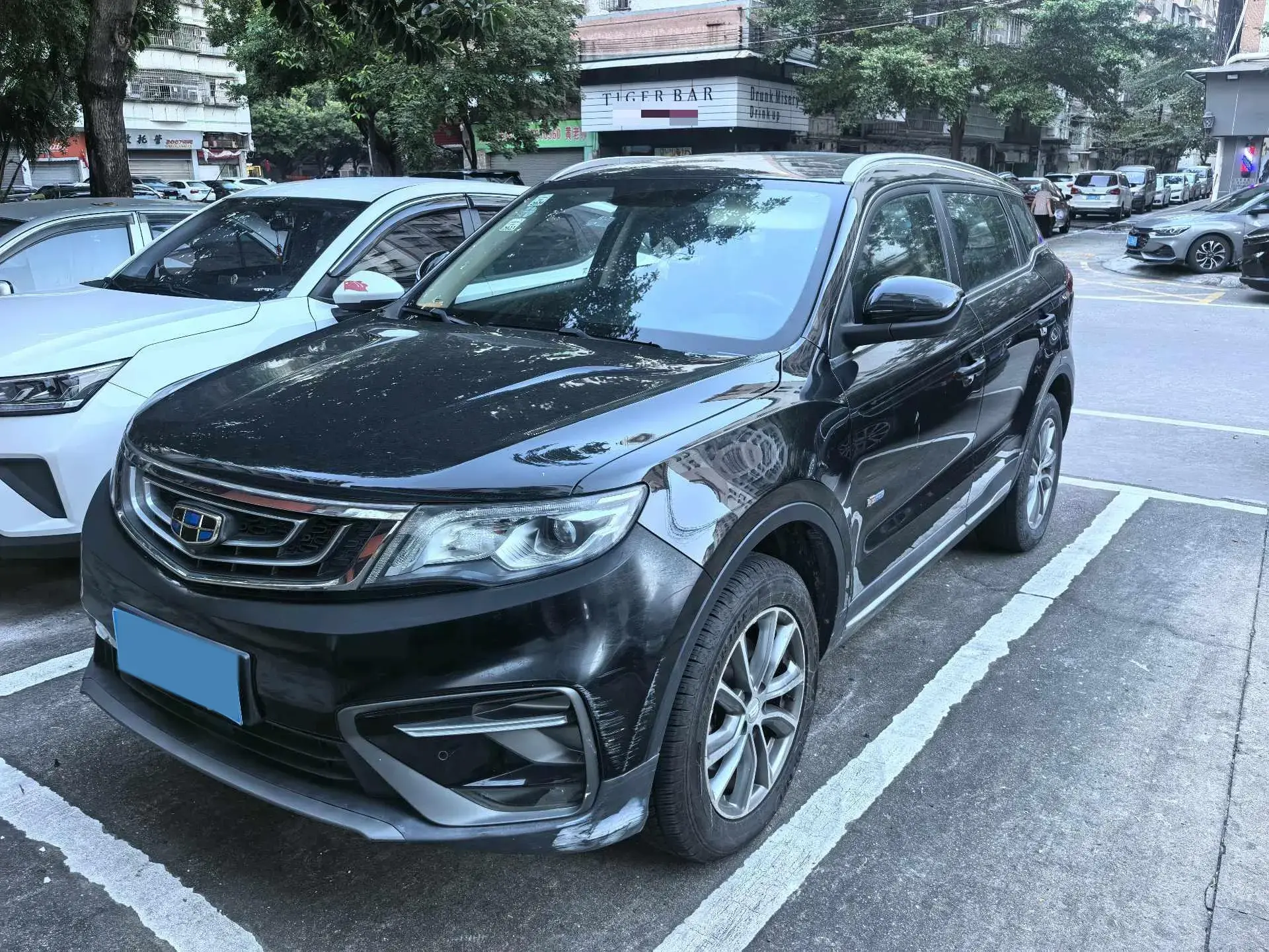 2018 GEELY AZKARRA view 1