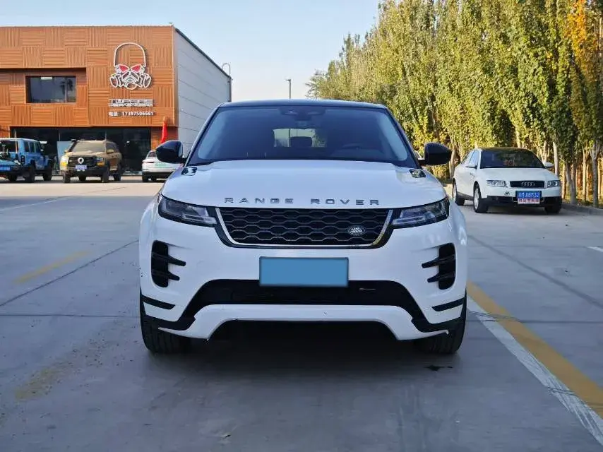 2022 LAND ROVER thumbnail 2