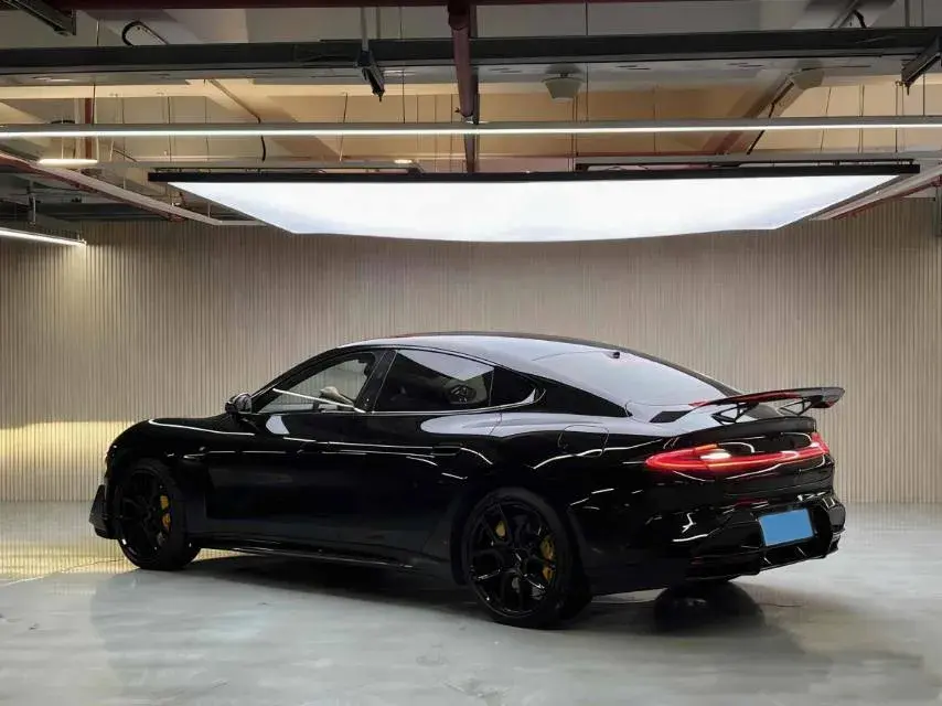 2025 MI SU7 thumbnail 4