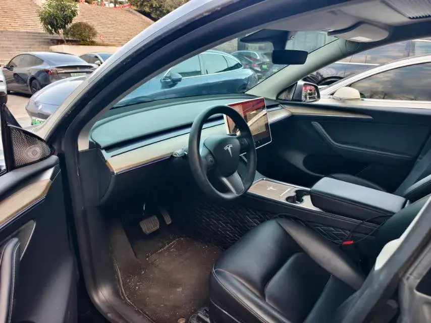 2022 TESLA MODEL thumbnail 3