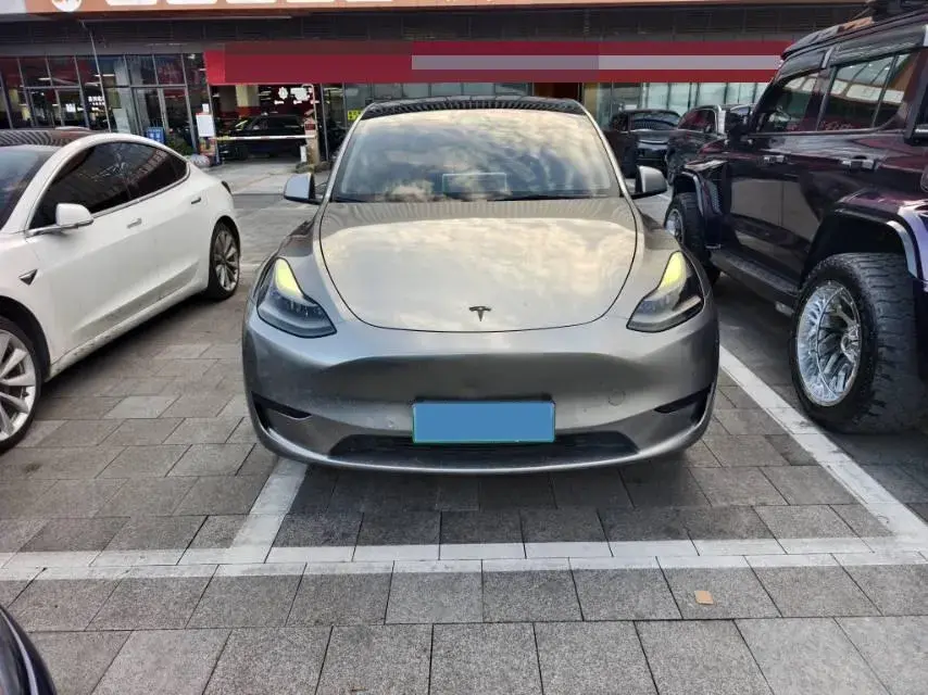 2022 TESLA MODEL thumbnail 2