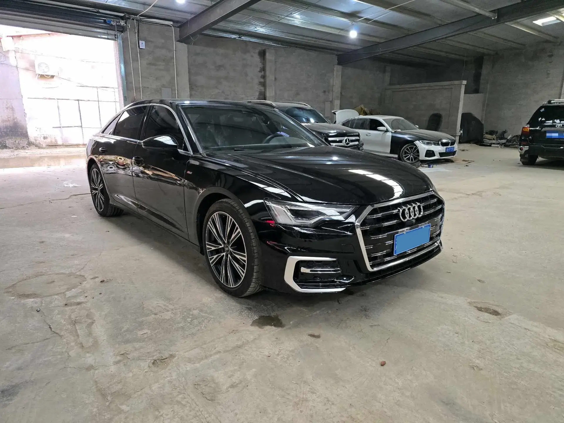 2024 AUDI A6L thumbnail 3